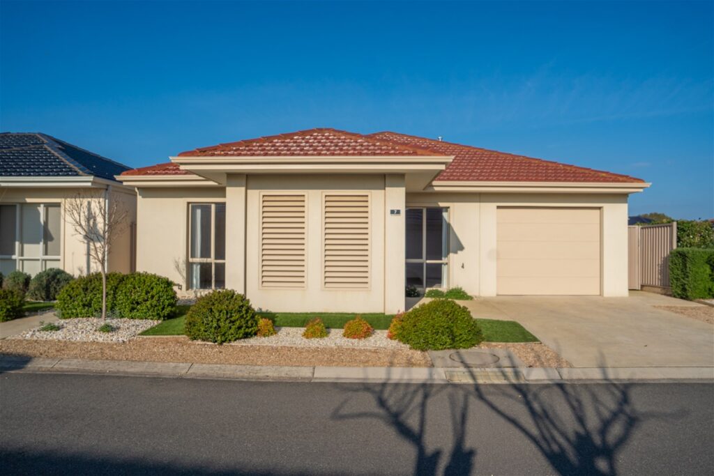 agent202_residential_extra_8523390